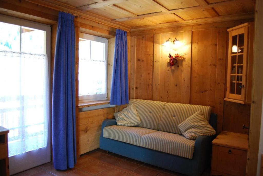 Appartamenti Chalet Orchidea Canazei Exterior photo