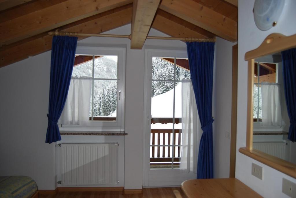 Appartamenti Chalet Orchidea Canazei Room photo